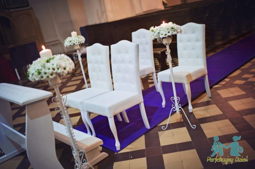 zestaw mebli na ślub Klęcznik + 4 stylowe krzesła